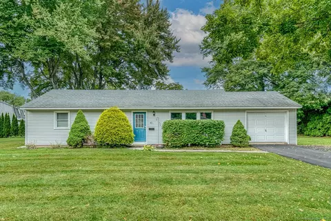 41 Talcott Rd, Glastonbury, CT 06033