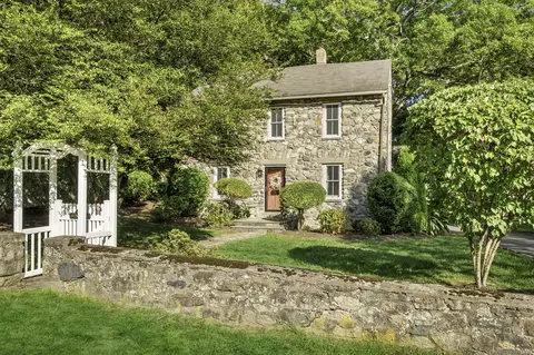 180 Summer St, New Canaan, CT 06840