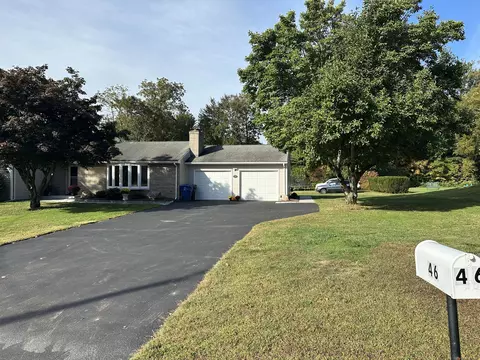 46 Robin Rd, Farmington, CT 06032