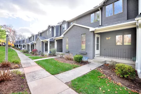 49 Ridge Rd #49, Wethersfield, CT 06109