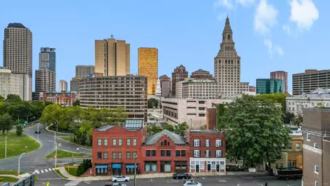38 Elm St, Hartford, CT 06183