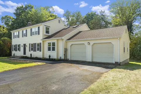 50 Heritage Dr, Cheshire, CT 06410
