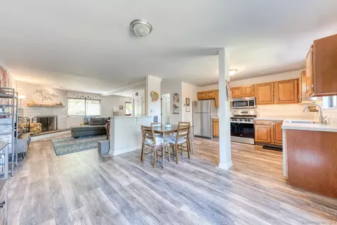 35 Sherman Ln #35, Hamden, CT 06514