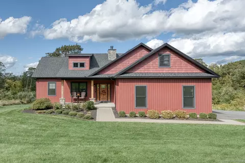23 Mountain Top Pass, Burlington, CT 06013