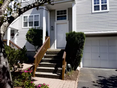 510 Foxboro Dr #510, Norwalk, CT 06851