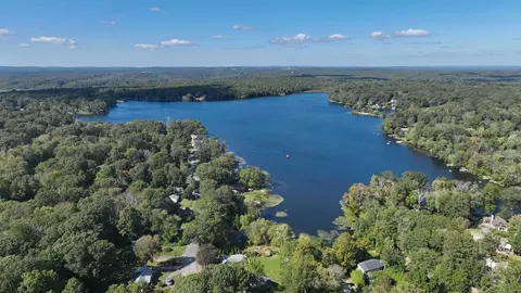 Deepwood Drive, Hebron, CT 06248 photo 8