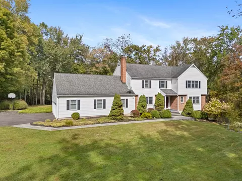 82 Keeler Dr, Ridgefield, CT 06877