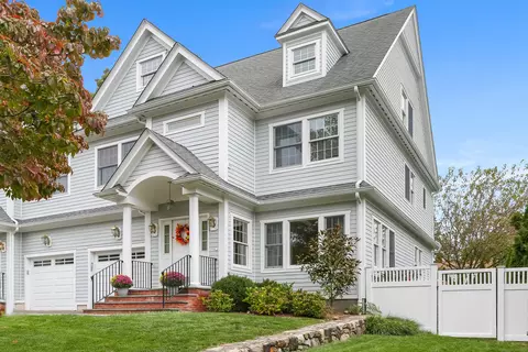 162 Country Rd #162, Fairfield, CT 06824