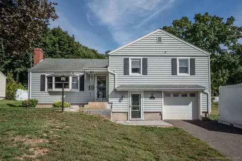 111 Brockett St, Newington, CT 06111