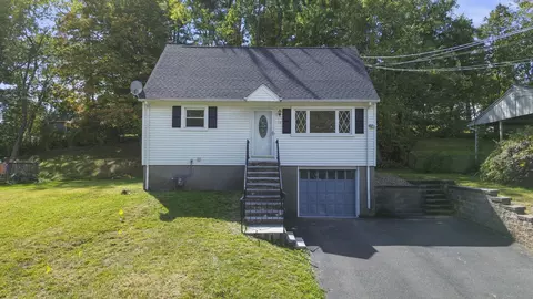 15 Christine Dr, East Hartford, CT 06108