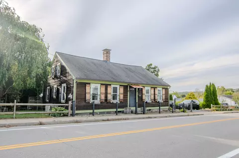 77 Slater Ave, Griswold, CT 06351