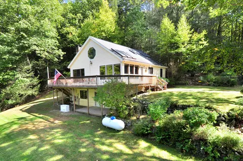 391 Cherry Brook Rd, Canton, CT 06019
