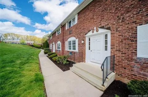 201 Regan Rd #3B, Vernon, CT 06066