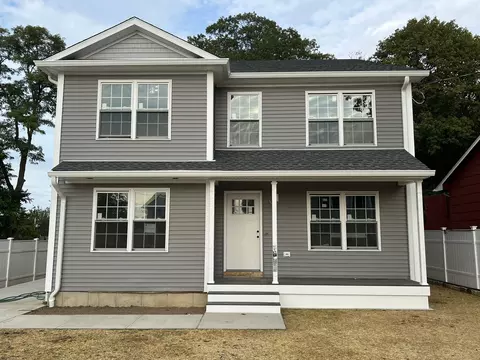 72 Herald Ave, Bridgeport, CT 06606