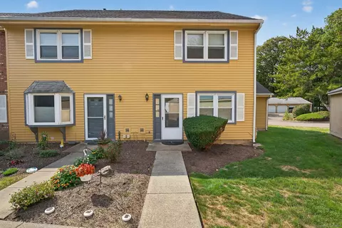 1400 Hartford Tpke #33, North Haven, CT 06473
