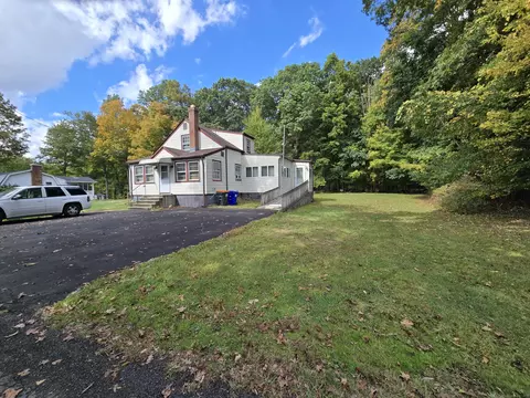 15 Hampton Trl, Wallingford, CT 06492