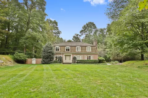 78 Londonderry Dr, Greenwich, CT 06830