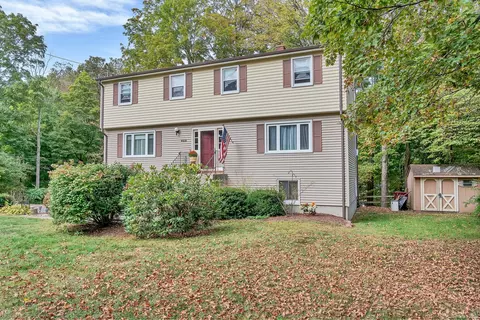 223 E Waterbury Rd, Naugatuck, CT 06770
