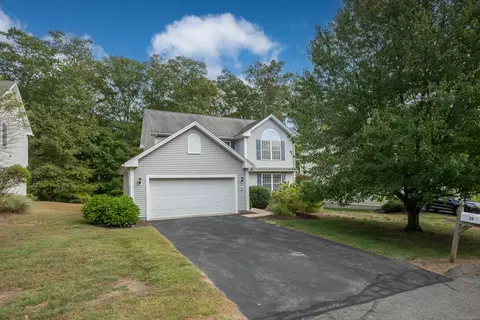 26 White Oak Dr, Danbury, CT 06810