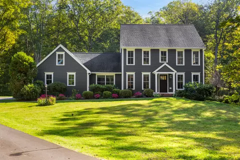 94 Old Stagecoach Rd, Redding, CT 06896