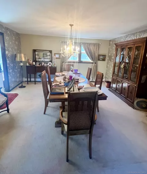 Dining - 268 Fox Hill Rd, Wethersfield, CT 06109 photo 1 of 2