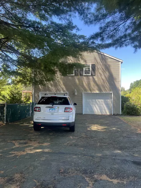 Exterior - 268 Fox Hill Rd, Wethersfield, CT 06109 photo 3 of 6