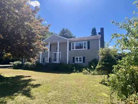 268 Fox Hill Rd, Wethersfield, CT 06109