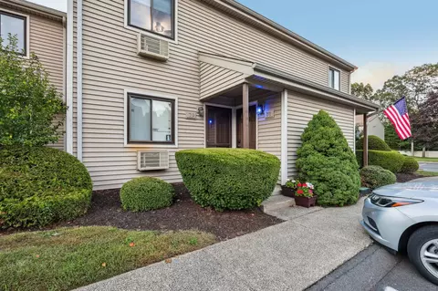 371 Emmett St #78, Bristol, CT 06010