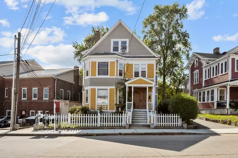 16 Tilley St, New London, CT 06320