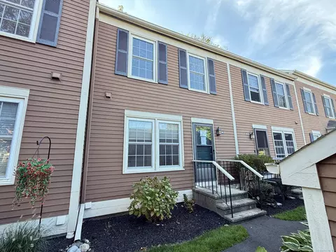 38 Foxbridge Village Rd #38, Branford, CT 06405