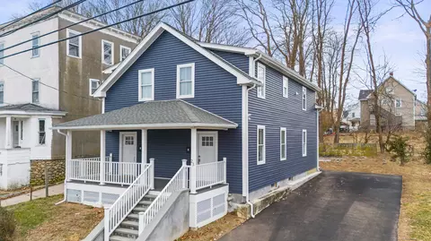 23 Moore Ave, New London, CT 06320