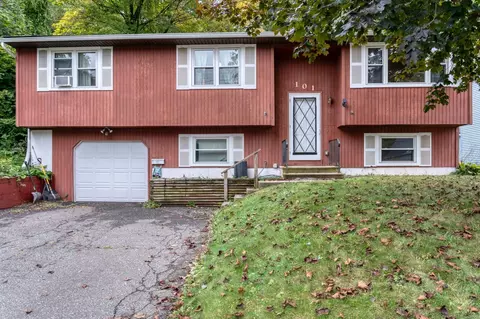 101 Westbury Park Rd, Watertown, CT 06795