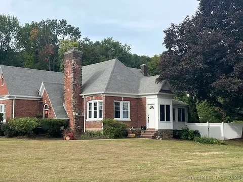 261 Reservoir Ave, Meriden, CT 06451