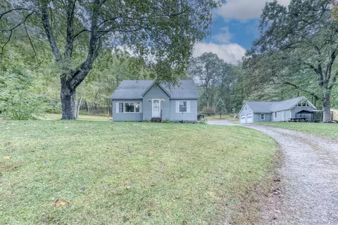 48 Khourie Rd, Baltic, CT 06330