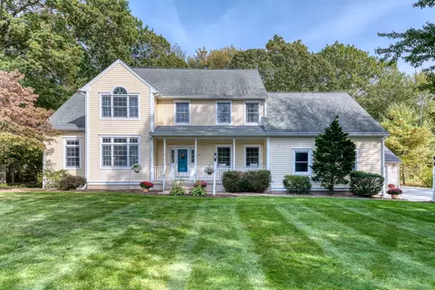 34 Hanover Farms Rd, Bolton, CT 06043