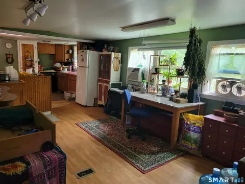 16 Marlene Dr, Ledyard, CT 06339 photo 3