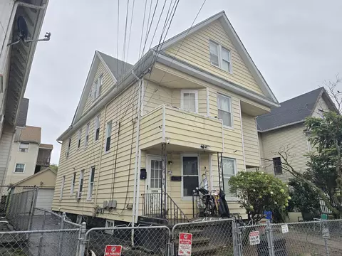 1312 Pembroke St, Bridgeport, CT 06608
