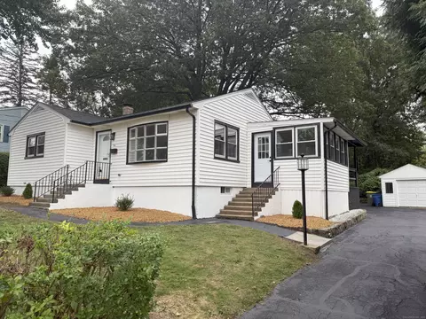 29 Tree Hill Rd, Waterbury, CT 06708