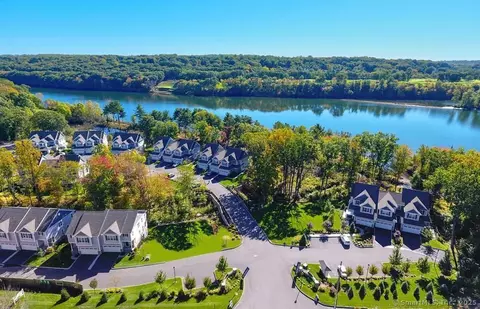 560 River Rd #1, Shelton, CT 06484