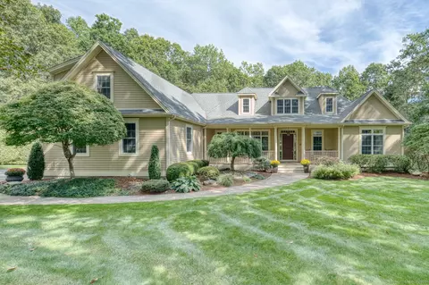 16 Ellridge Pl, Ellington, CT 06029