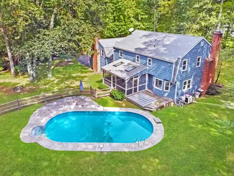 2 Winding Brook Rd, Newtown, CT 06470