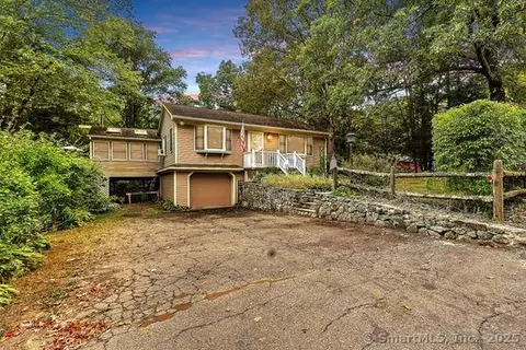 161 Jockey Hollow Rd, Monroe, CT 06468
