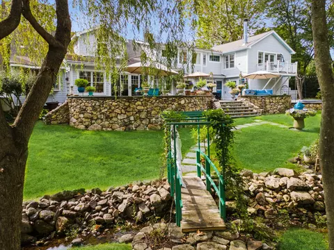 4 Burr Farms Rd, Westport, CT 06880