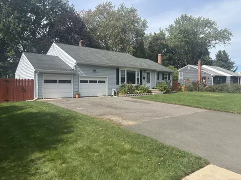 75 Cornell Dr, Enfield, CT 06082