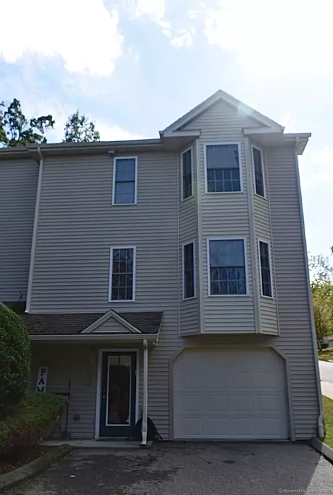 67 Corning Rd #3, Norwich, CT 06360
