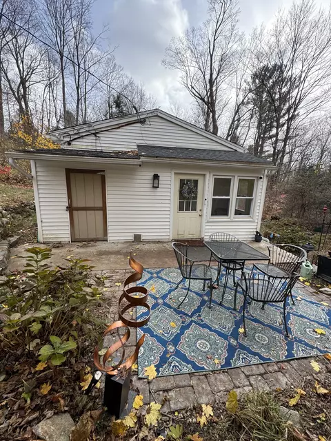 528 Clearview Ave, Torrington, CT 06790