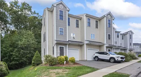 40 Quarry Farms #40, Meriden, CT 06451