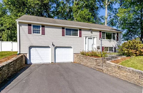 193 Connecticut Ave, Newington, CT 06111