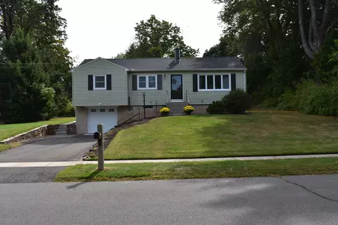 21 Hawthorne Dr, Cheshire, CT 06410