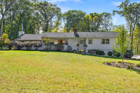 24 Tupelo Rd, Westport, CT 06880